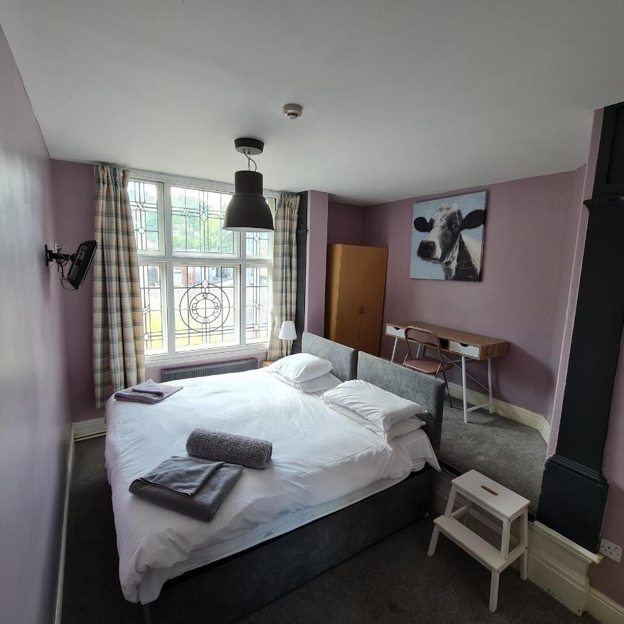 Mad O'Rourkes Pie Factory Hotell Dudley Eksteriør bilde