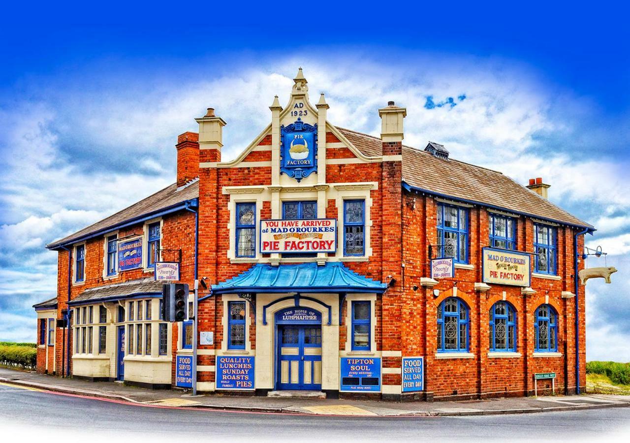 Mad O'Rourkes Pie Factory Hotell Dudley Eksteriør bilde